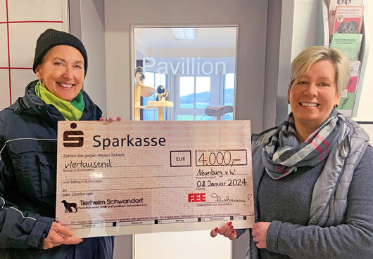 F.EE staff donate to Schwandorf animal sanctuary