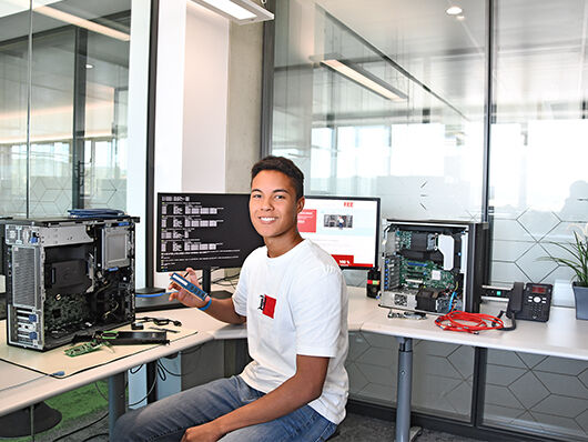 Ausbildung zum Fachinformatiker Ausbildung zum Fachinformatiker
